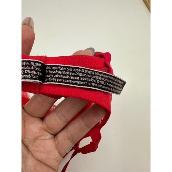 Victorias Secret Womens Bra 32D Very Sexy Lightly Lined Plunge Red Lacy Strappy - Picture 10 of 15